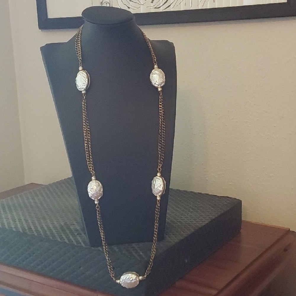Elegant Gold and Silver Women's Necklace